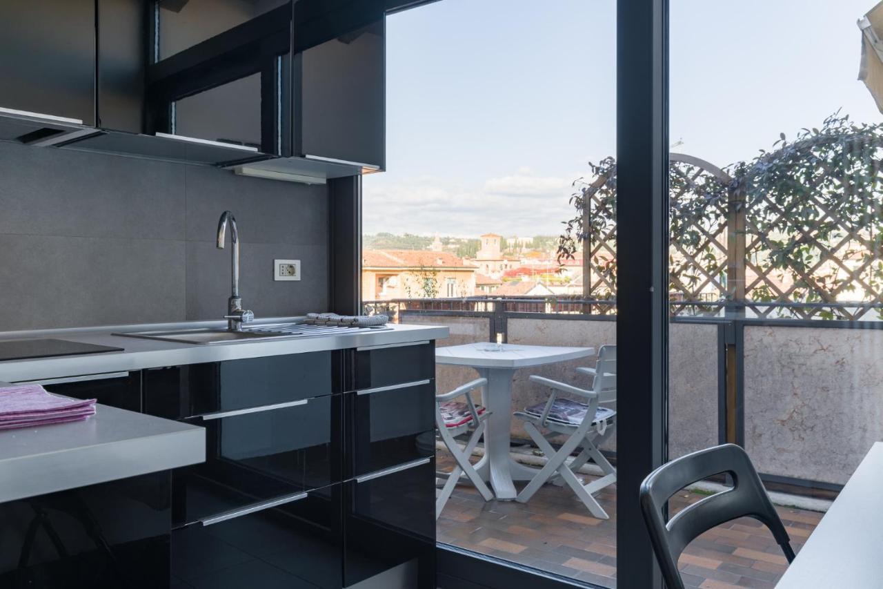 Central Apartment Behind The Arena 베로나 외부 사진